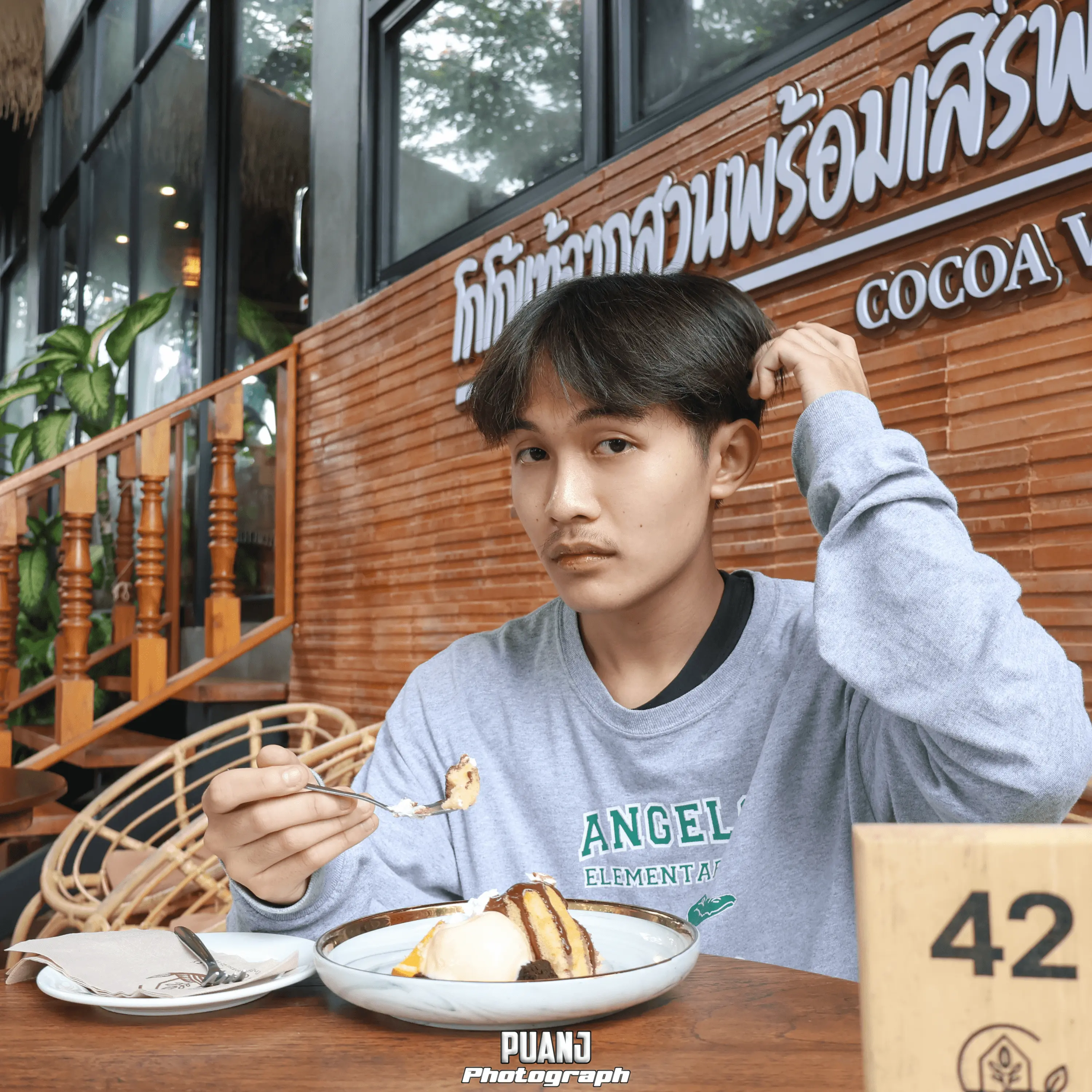 โกโก้วัลเล่ย์ คาเฟ่